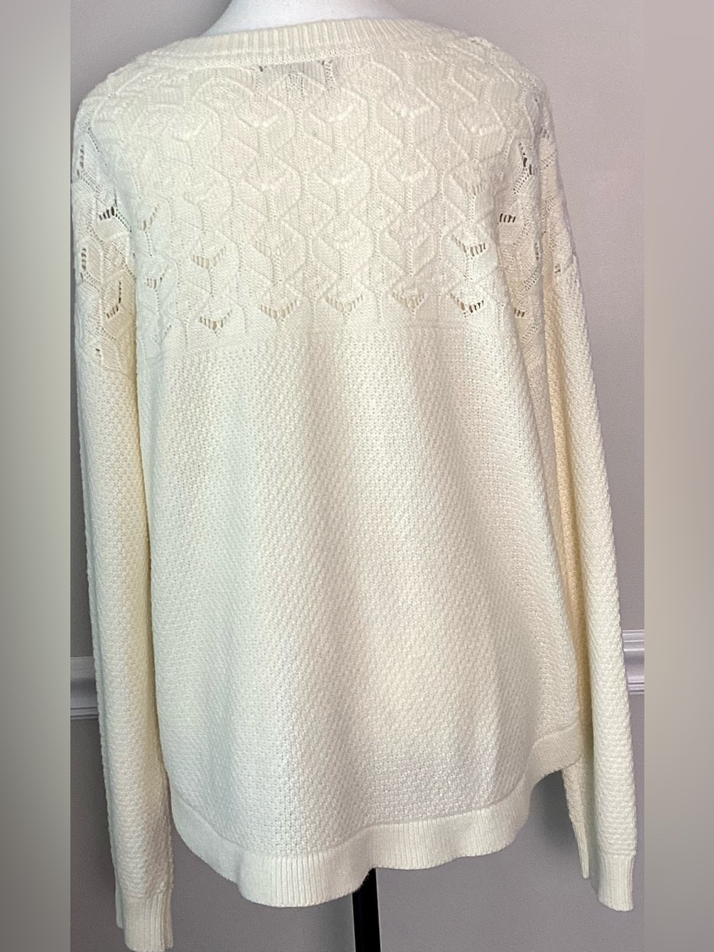 I. B. Diffusion Pullover Sweater Ivory Honeycomb Crochet & Scallop Hem Size L - Picture 3 of 12